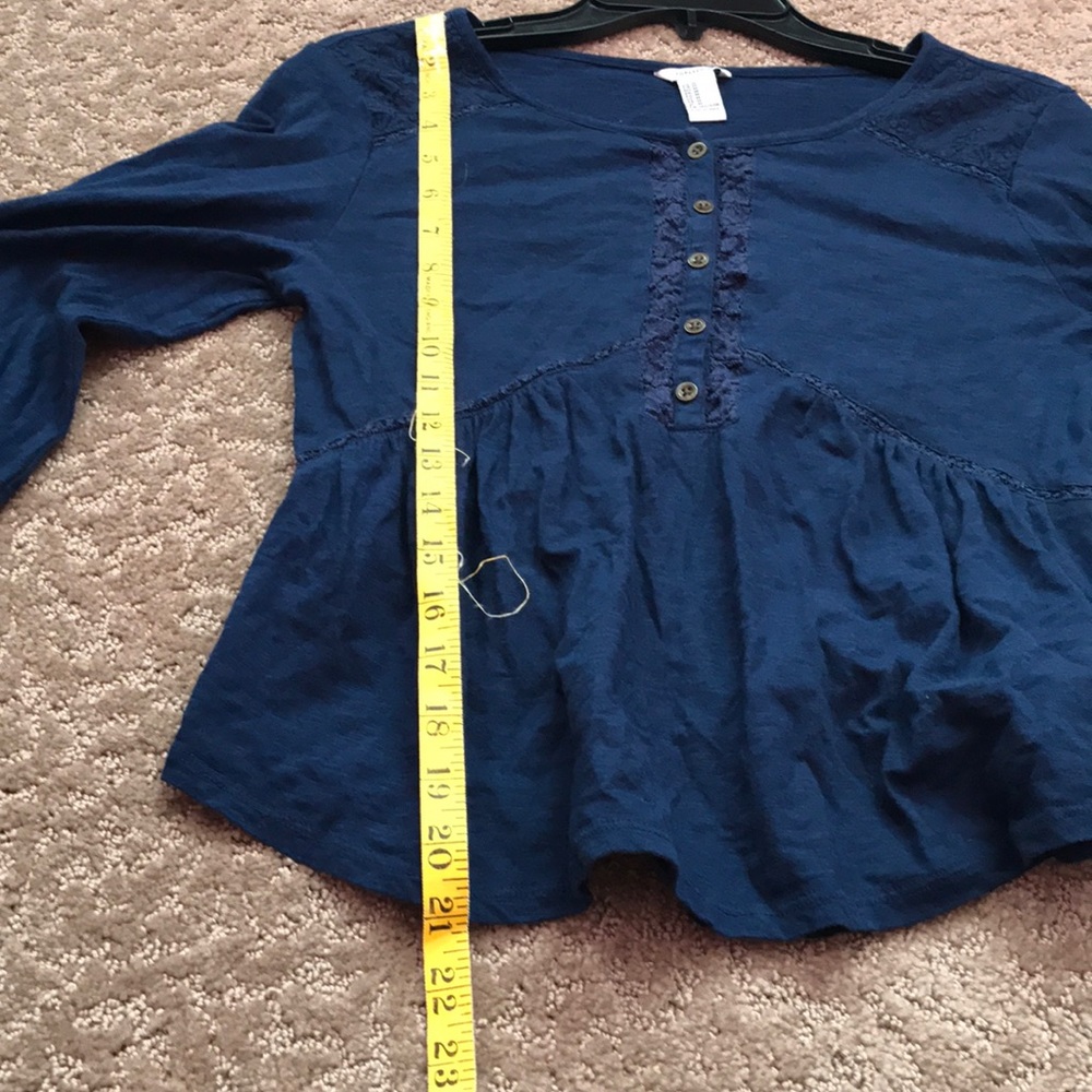 3/$20 🦋 Forever 21 Long Sleeve Blouse | Size: M - Picture 9 of 9